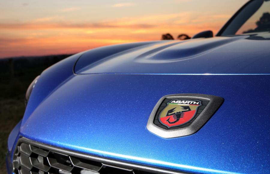 Детали экстерьера Abarth 124 Spider (348) 2016 года  (AU) (фото 35 из 40)